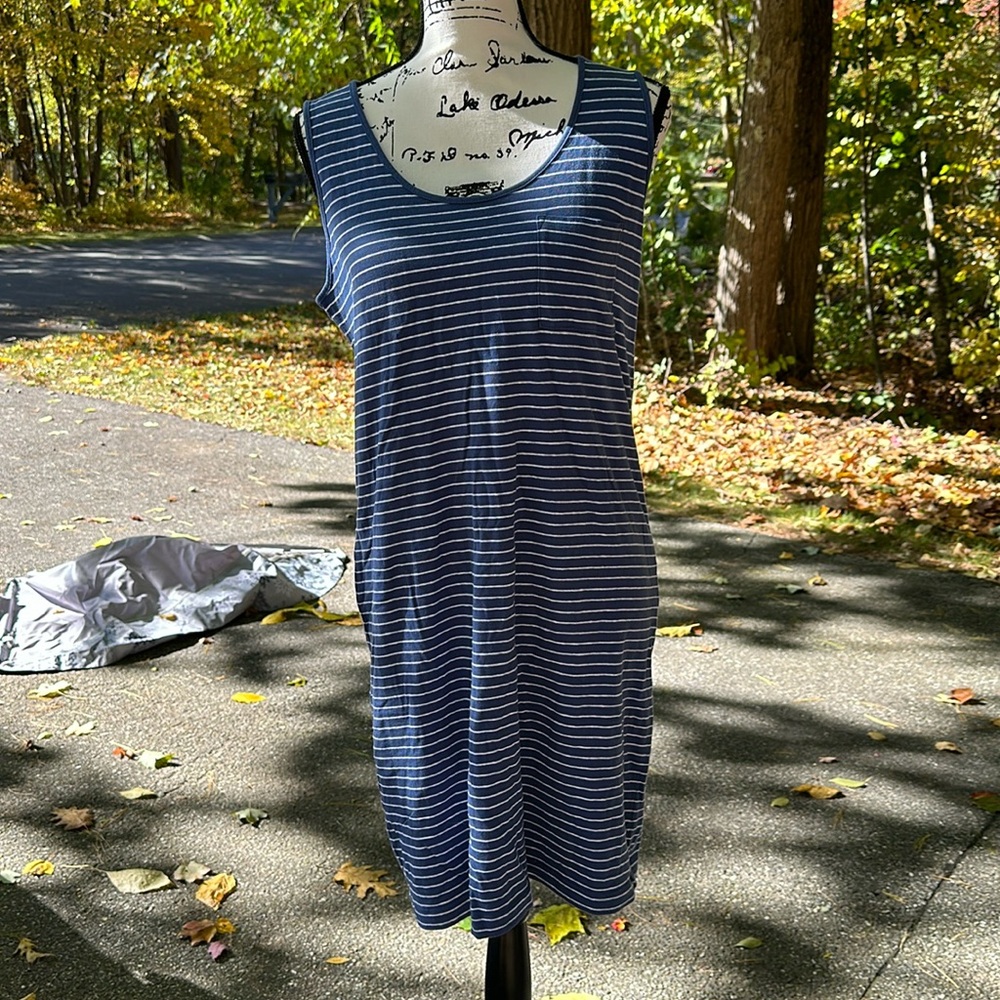 Vinyard Vines size small dress
